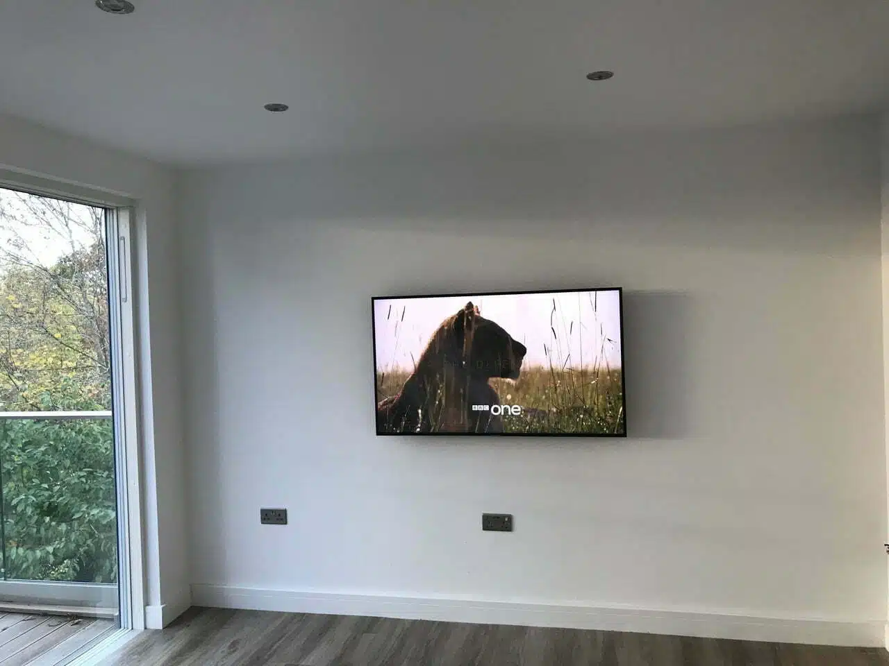 TV wall mounting hanging in Worcester Droitwich Malvern